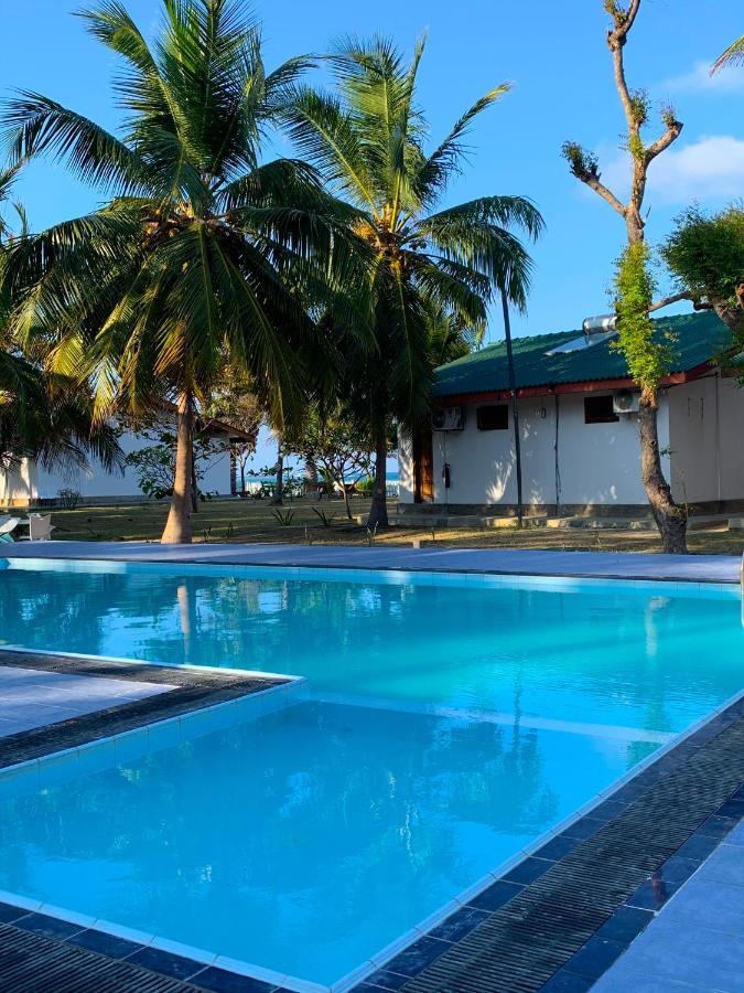Pearl Oceanic Resort - Trincomalee Exterior foto